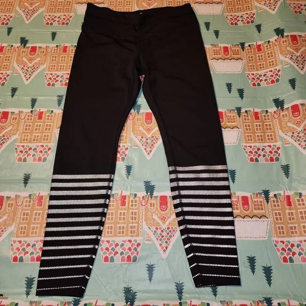 Athleta Womens Silver‎ Shine Sonar Leggings MP Medium Petite